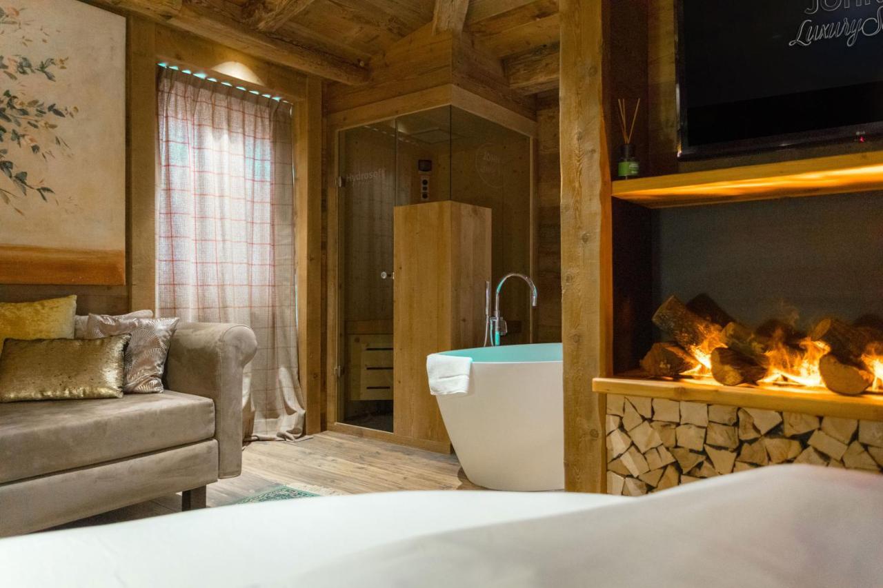 John Luxury Suites Folgaria Exterior photo